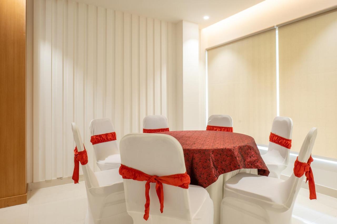 Clubway Grand A Boutique Hotel Jorhat Exterior photo